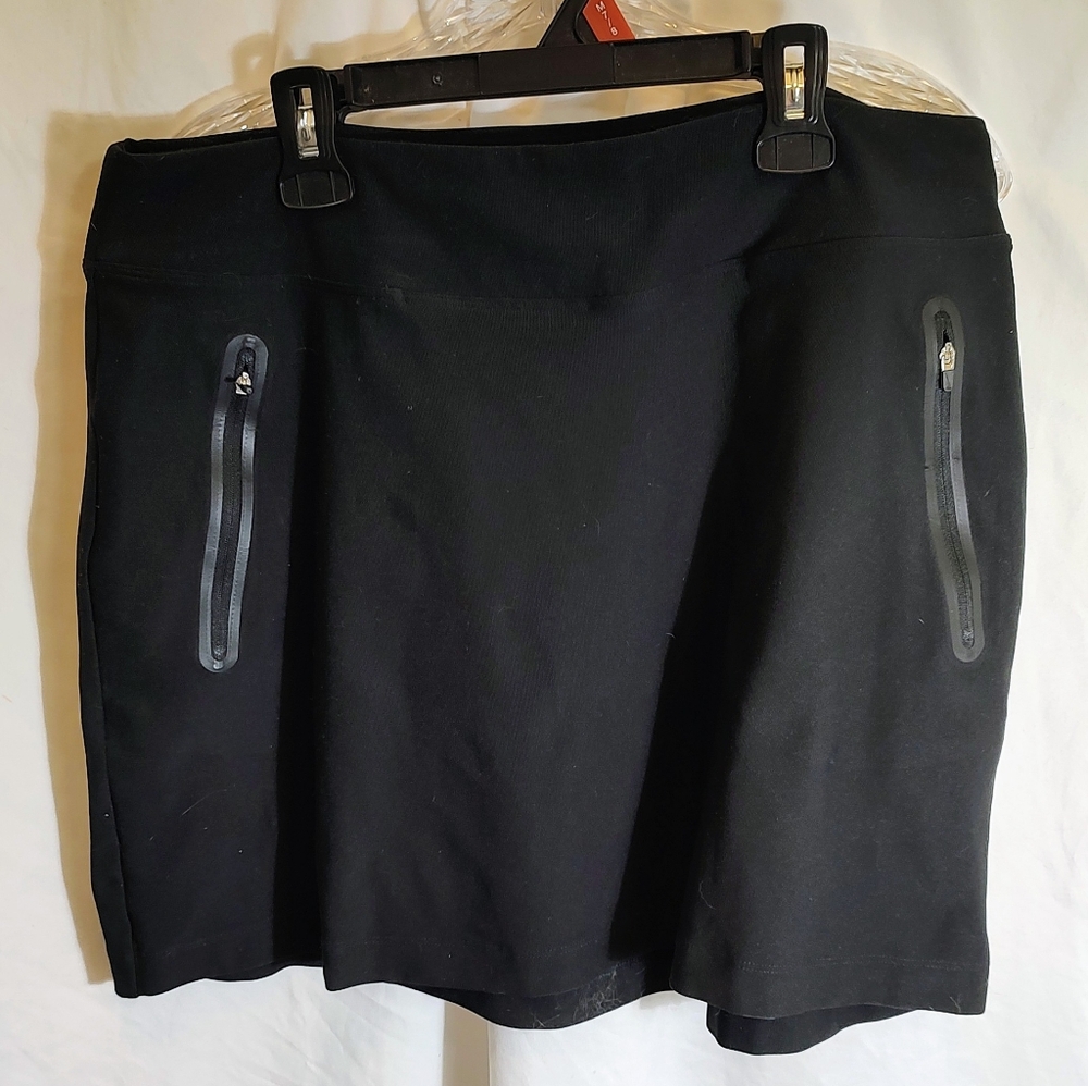 Nike Black Golf Skirt with Zipper Pockets